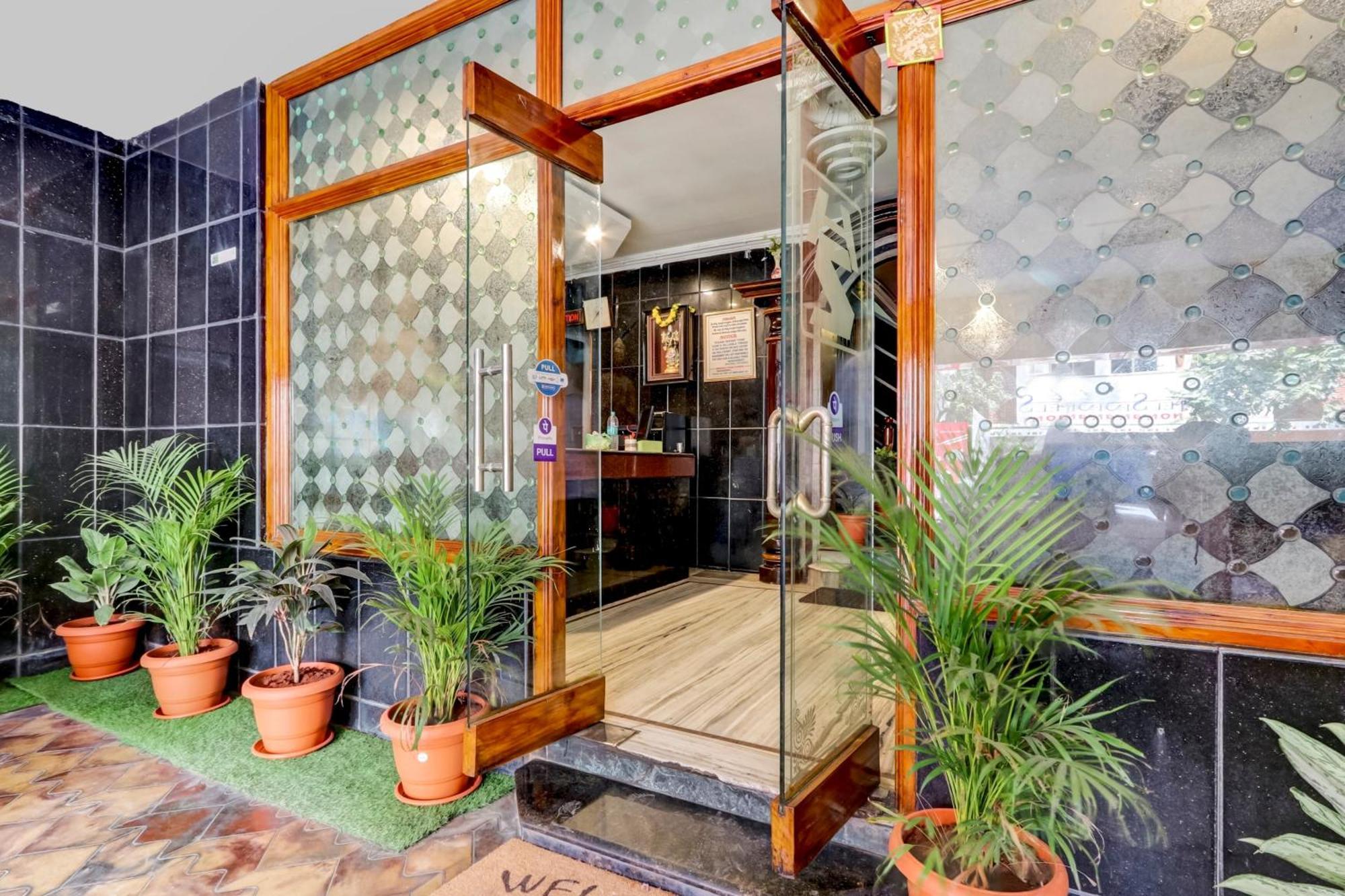 Hotel O Hanuman Pet Near Railway Station Vijayawada Exterior photo