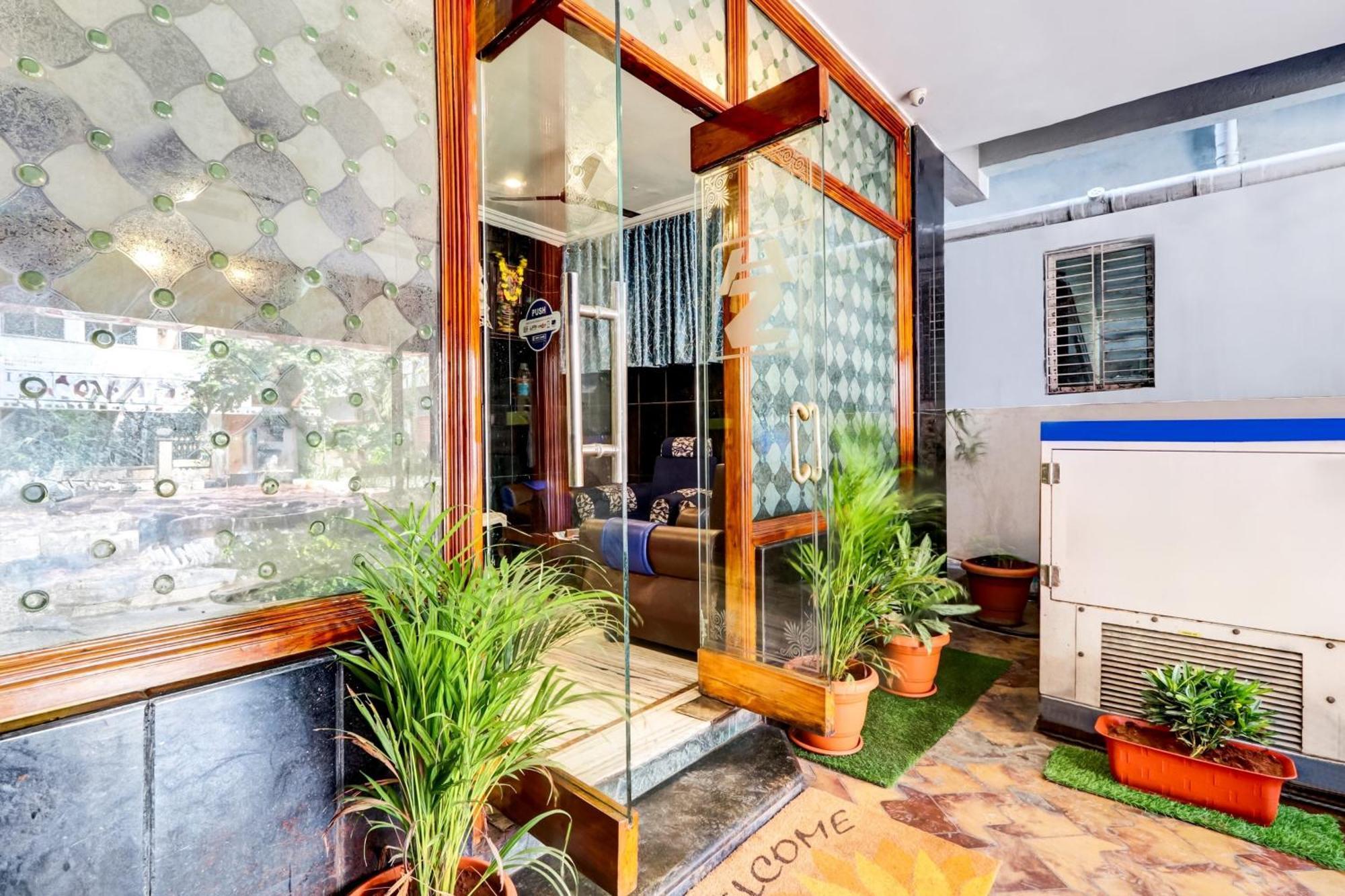 Hotel O Hanuman Pet Near Railway Station Vijayawada Exterior photo