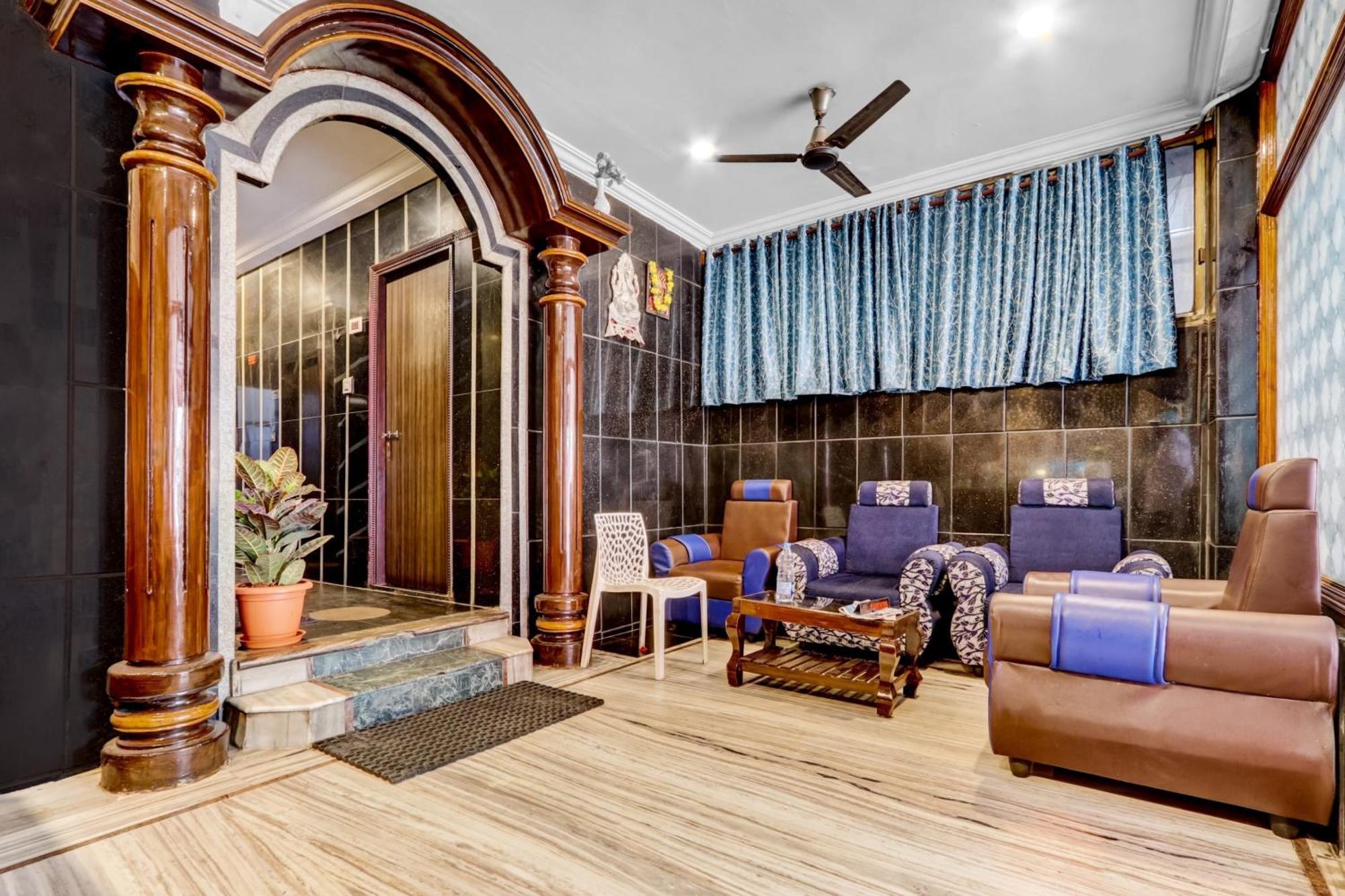 Hotel O Hanuman Pet Near Railway Station Vijayawada Exterior photo