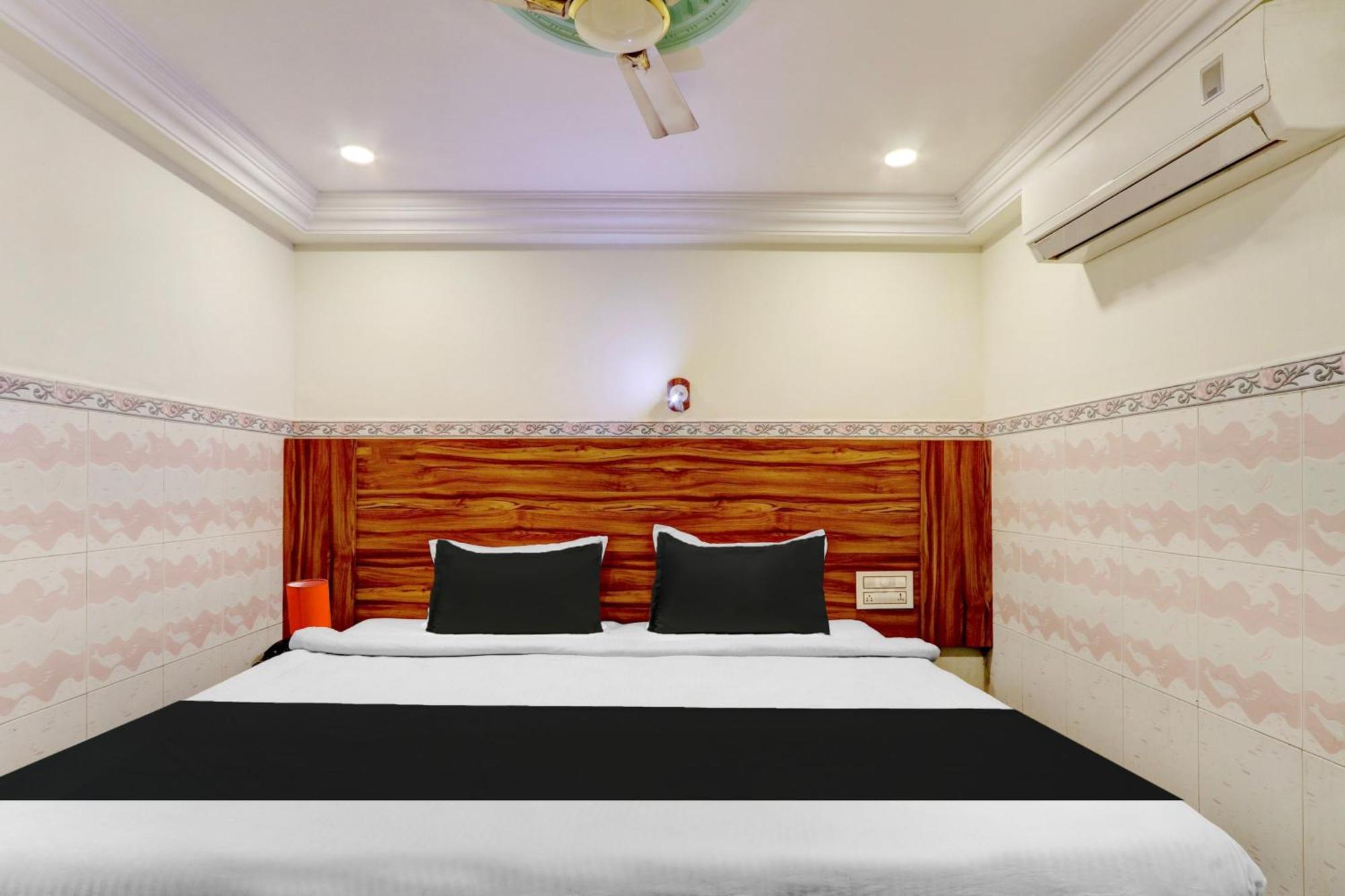 Hotel O Hanuman Pet Near Railway Station Vijayawada Exterior photo
