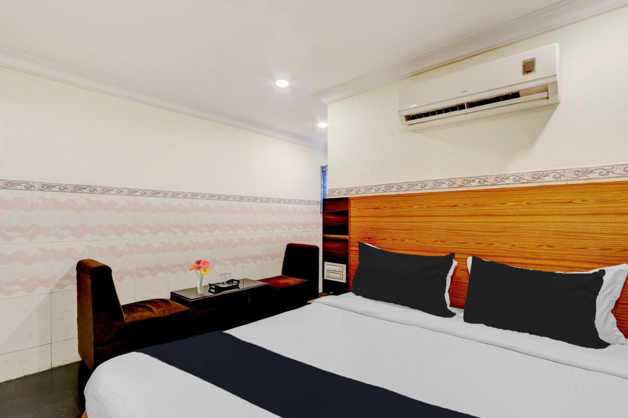 Hotel O Hanuman Pet Near Railway Station Vijayawada Exterior photo